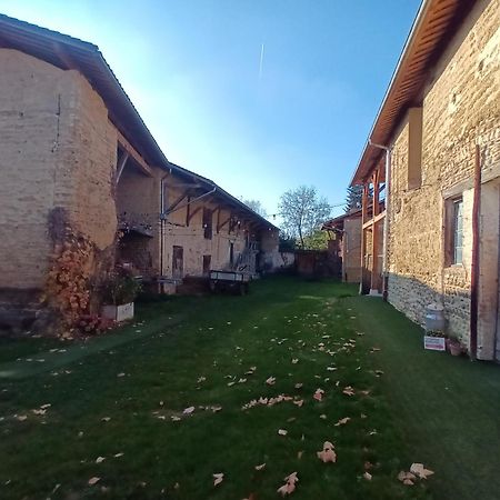 La Ferme De Berlioz Aparthotel La Cote-Saint-Andre Exteriör bild